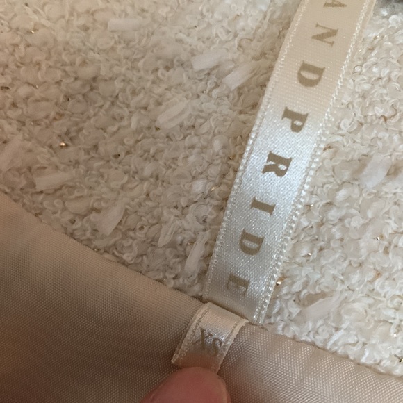 🤍Ivory Cream Tweed Moto Cropped Boucle Metallic Fray Frayed Raw Edge Zip Blazer - Picture 7 of 13